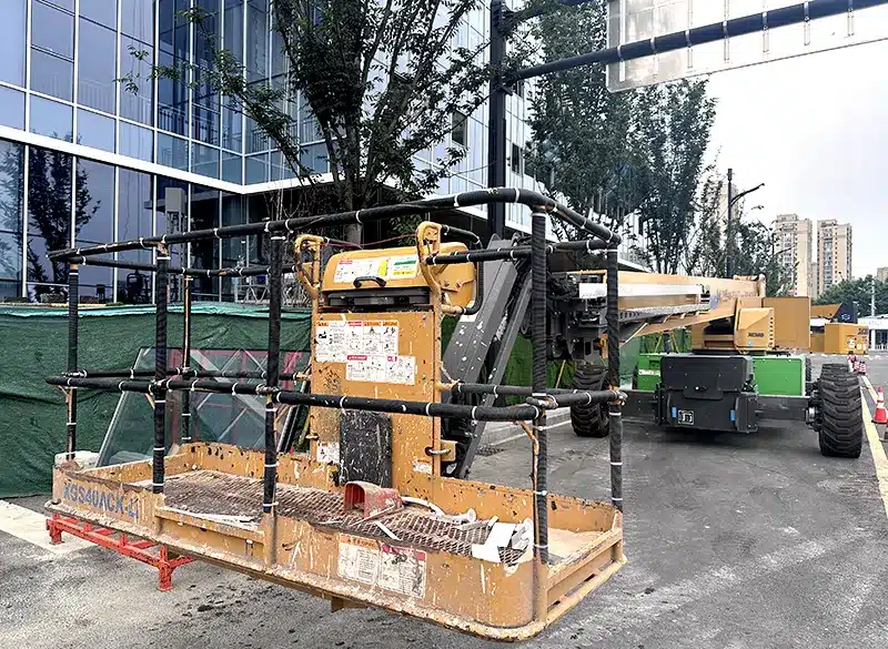 Smart Cable Tie Solutions for Boom Lifts-1