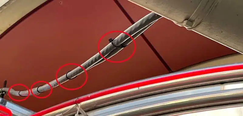 Uses of cable ties at Universal Studios Japan-1