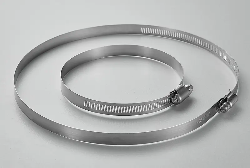 Stainless steel hose clamps with worm-drive screw for adjustable fastening